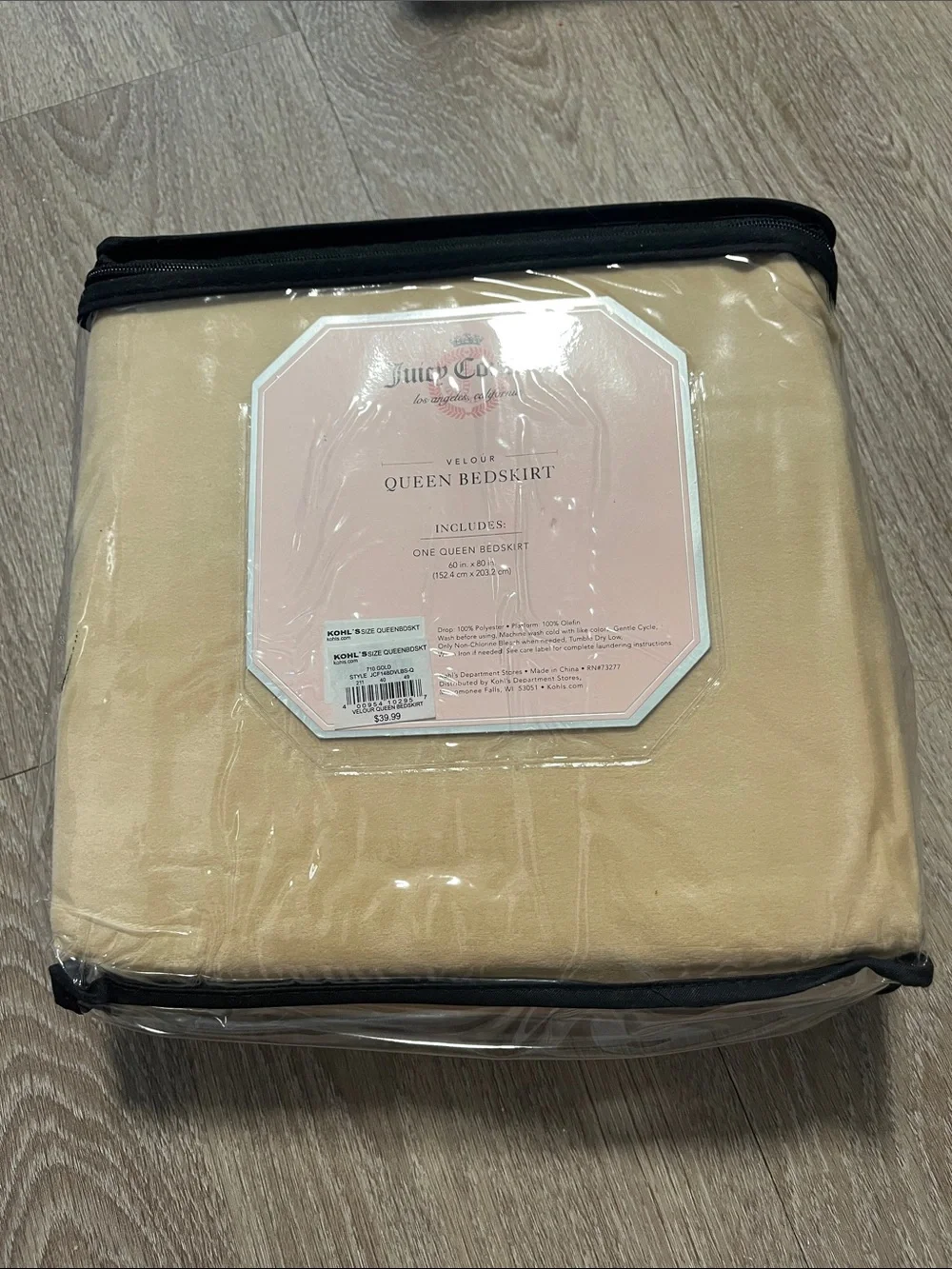 Juicy Couture velour queen
